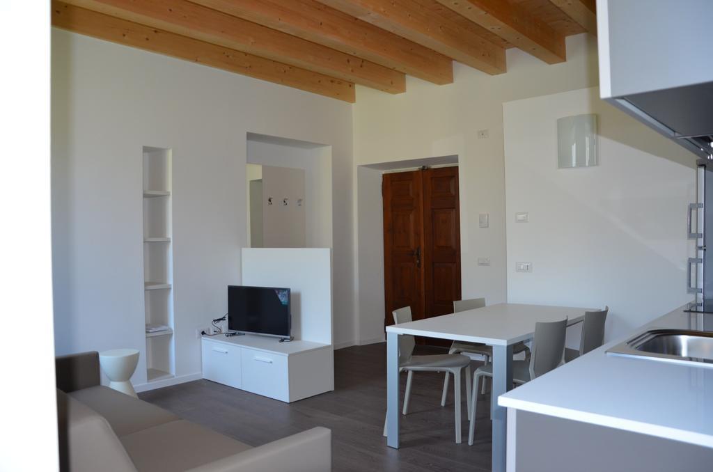 Palazzo Oltre Apartment Arco Ruang foto
