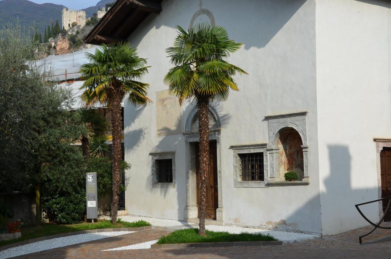 Palazzo Oltre Apartment Arco Bagian luar foto